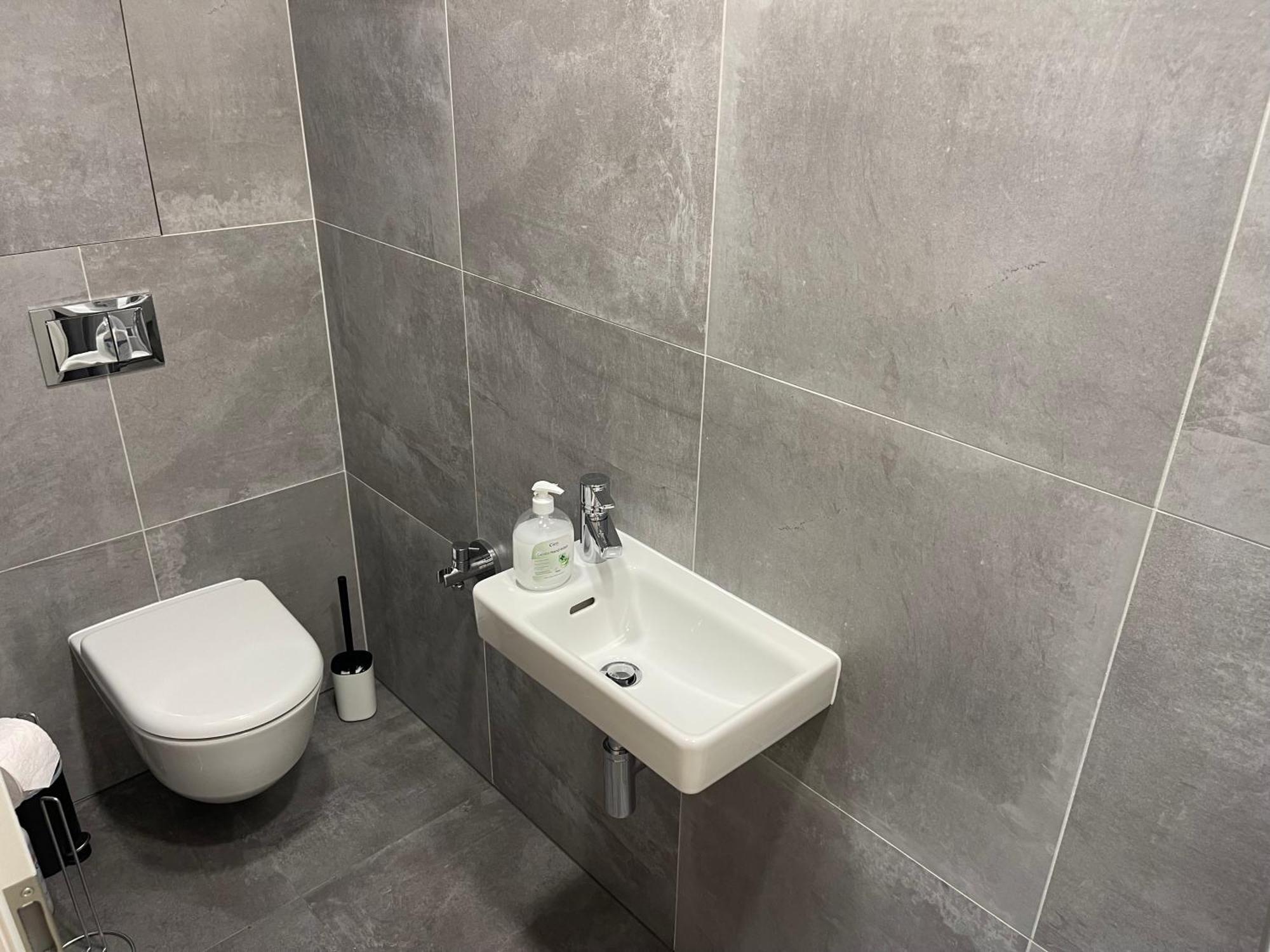 Apartment 4 Room, 2 Bath, Parking براغ المظهر الخارجي الصورة