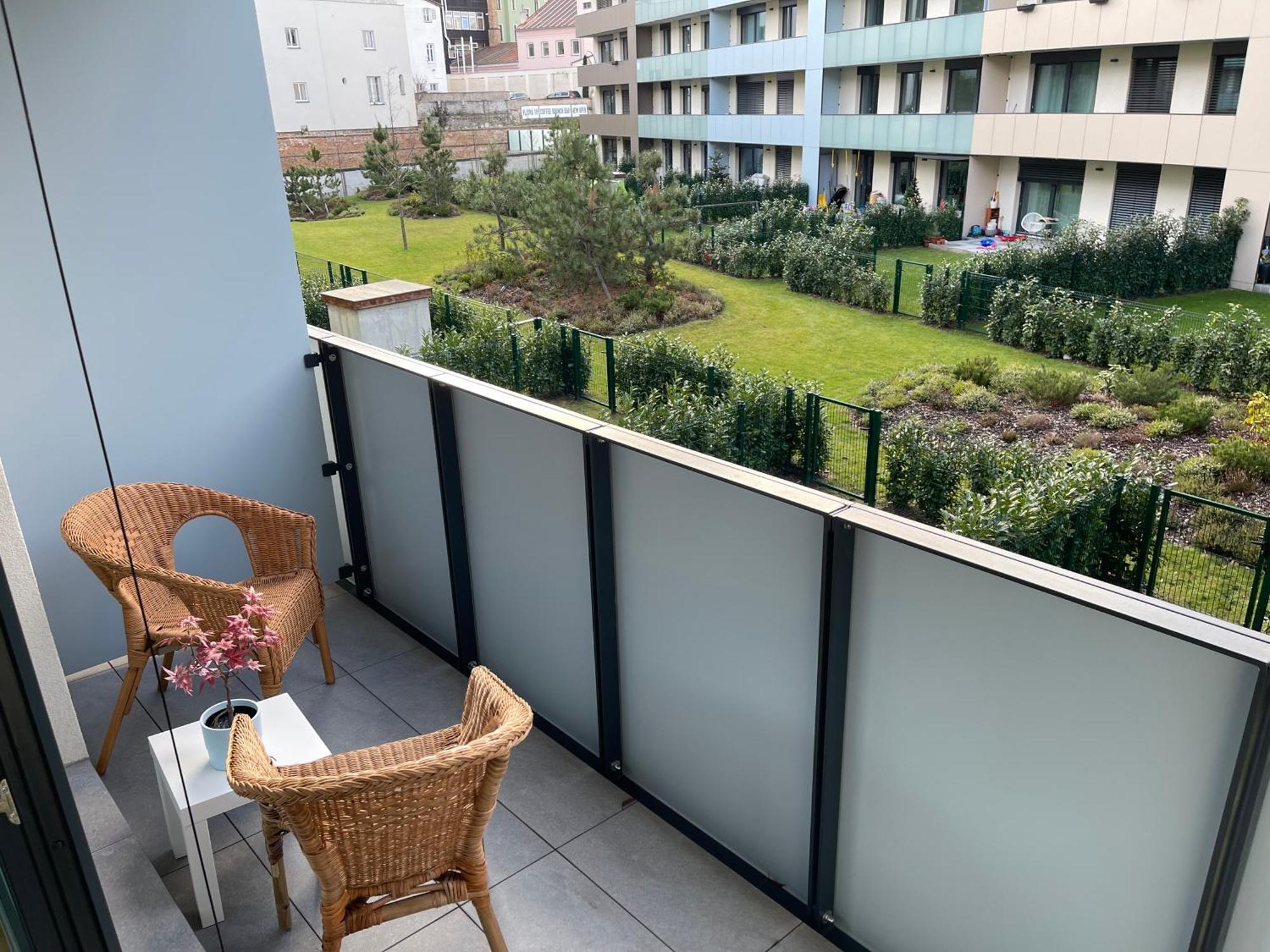 Apartment 4 Room, 2 Bath, Parking براغ المظهر الخارجي الصورة